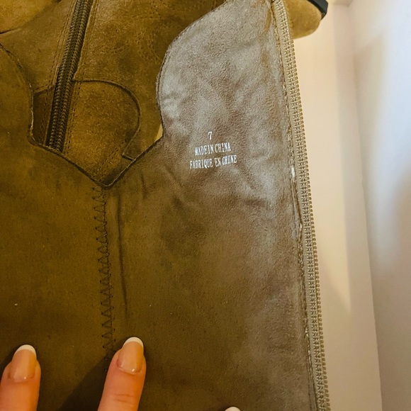 **Brand New** Jeffery Campbell Knee High Tan Suede Heeled Boots - Picture 4 of 9